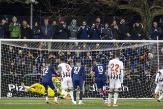 Signori Antonio a détourné un penalty de Xherdan Shaqiri mais Bâle a tout de même battu Etoile Carouge KEYSTONE/SALVATORE DI NOLFI